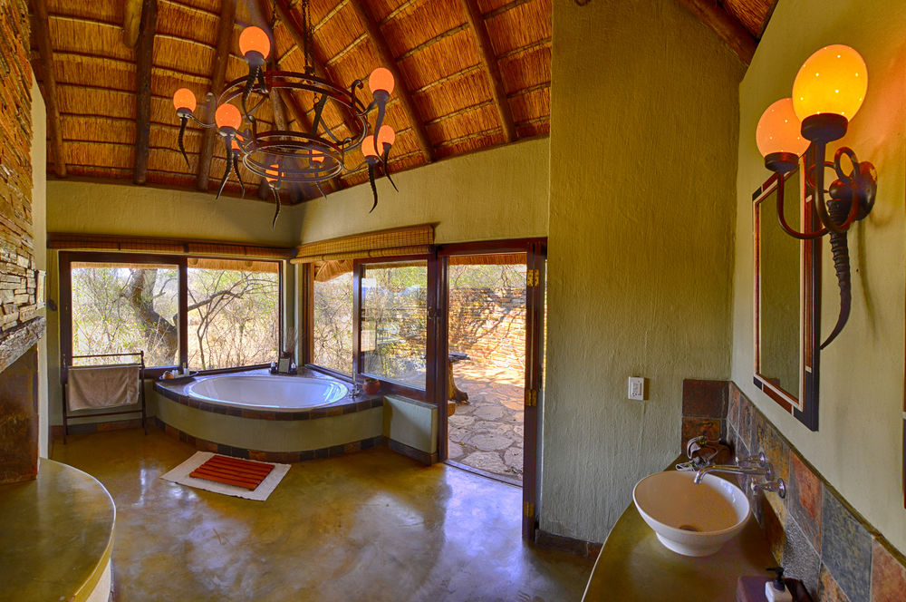 Motswiri Safari Lodge Bathroom.jpg